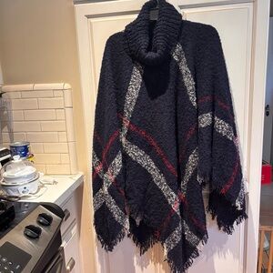 Cozy Plaid Nubby Sweater Poncho with Turtleneck no tags one size